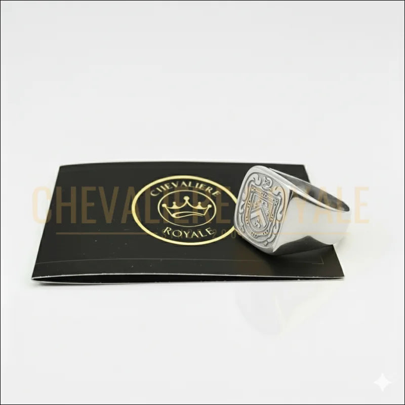 chevaliere-bague-chevaliere-personnalisee-grvaure-pour-hommes-chevaliere-royale