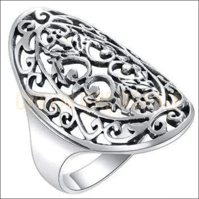 Chevaliere Royale - bague pour femme en argent le travail d'un artisanat raffiné