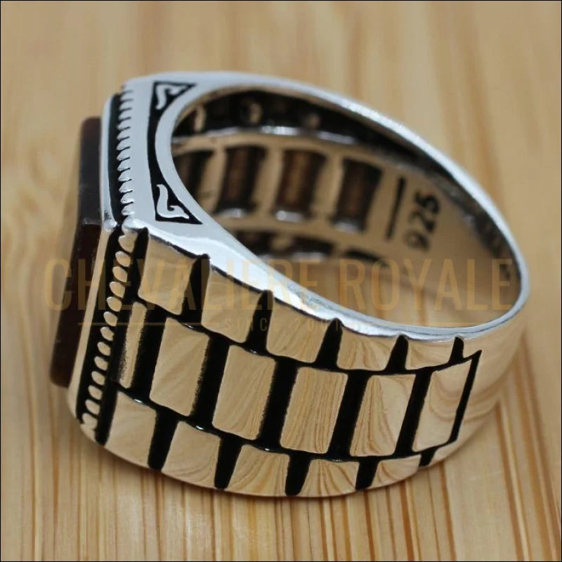 Chevalière pour homme argent détails indigènes sculptés
