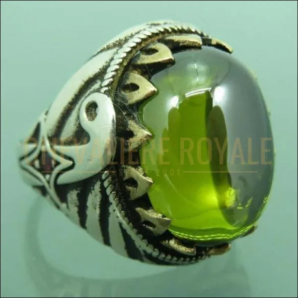 Chevalière pour homme artisanale imposante pierre verte SZ 10 bague