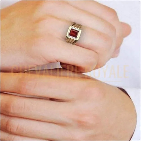Bague Chevalière pour homme or 14-18 carats avec pierre grenat