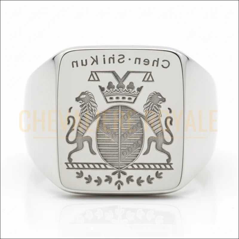 chevaliere-obuste-personnalisee-pour-hommes-gravure-heraldique-chevaliere-royale-1