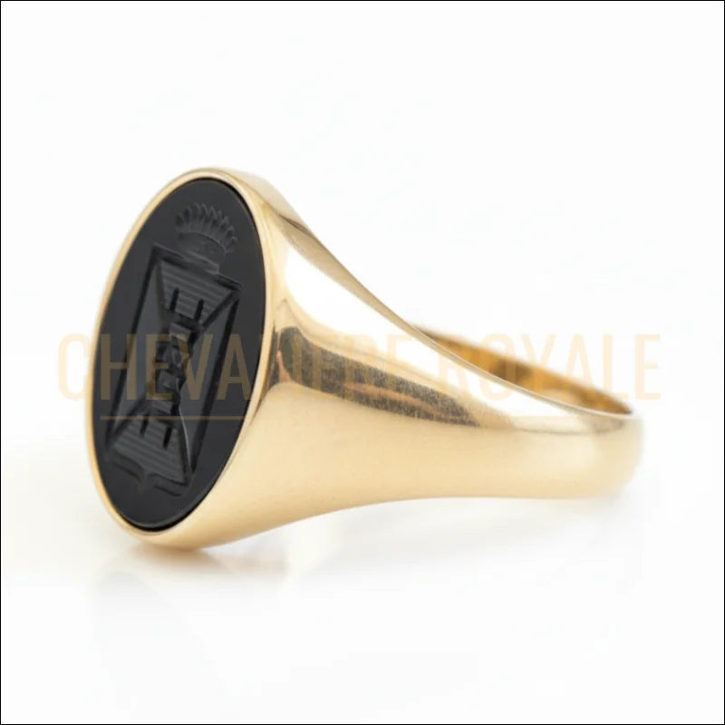 chevaliere-or-18-carats-personnalisee-gravure-helardique-chevaliere-royale