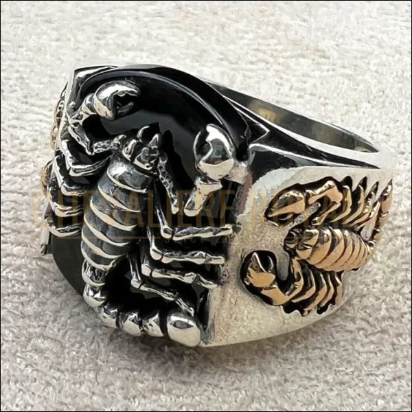 Chevaliere Scorpion L alliance parfaite Chevaliere Royale