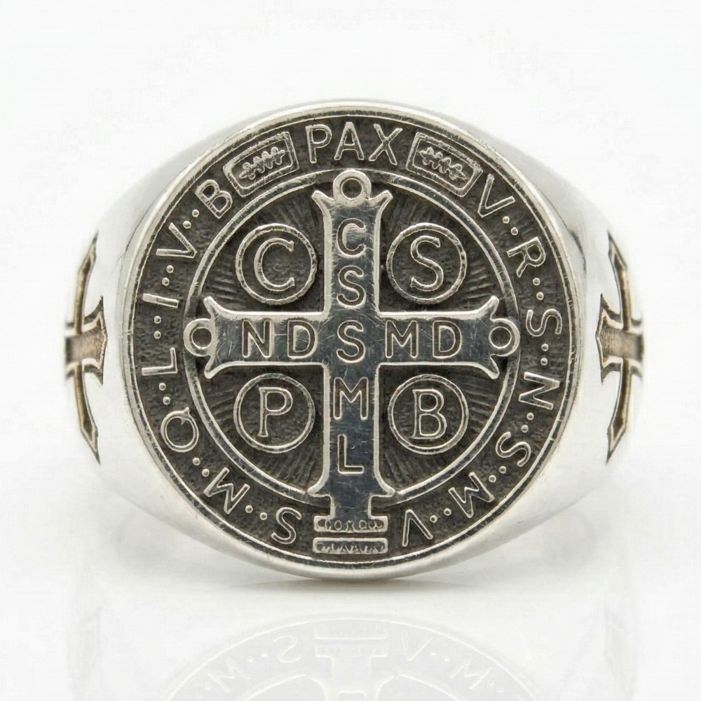 chevaliere-st-benoit-or-design-croix-pour_hommes-chevaliere-royale