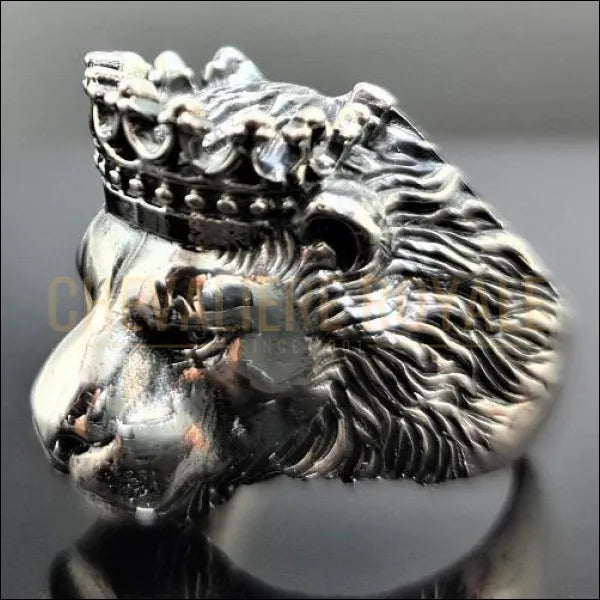 bague chevaliere tete de lion en argent massis pour homme pas cher couronné 