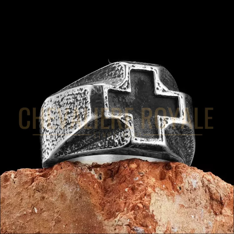 Croix de jérusalem en vedette: chevalière acier