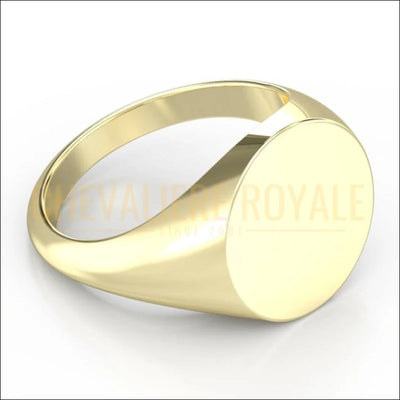 Élégance Personnalisée : Chevalière Ronde en Or Jaune-Chevaliere personnalisée-84