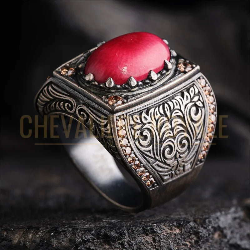 grosse-bague-pierre-corail-pierre-chevaliere-royale