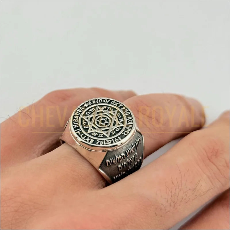 La bague chevaliere- du roi Salomon - un bijou chargé de mystère-chevaliere-royale.21
