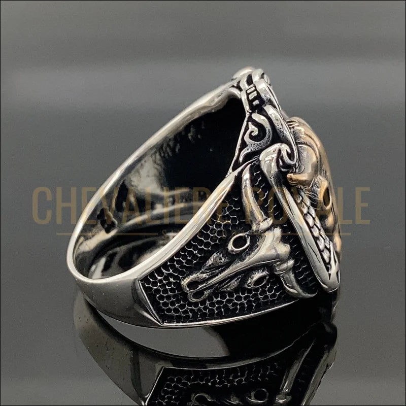 chevalier-pour-hommes-tete-de-taureau-chevaliere-royale