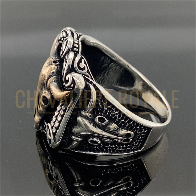 chevalier-pour-hommes-tete-de-taureau-chevaliere-royale