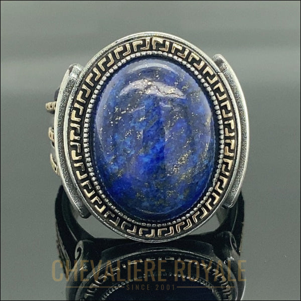 Chevalière argent avec une surface  lapis-lazuli ovale 