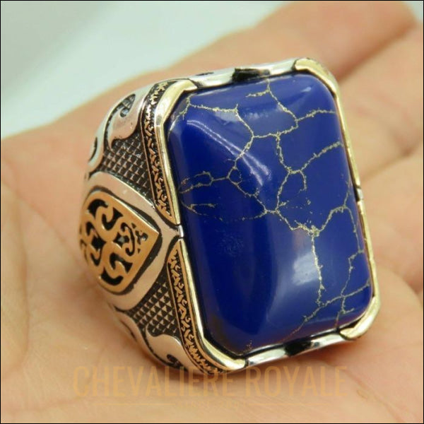 Chevalière argent massif artisanale en pierre de lapis-lazuli bleue