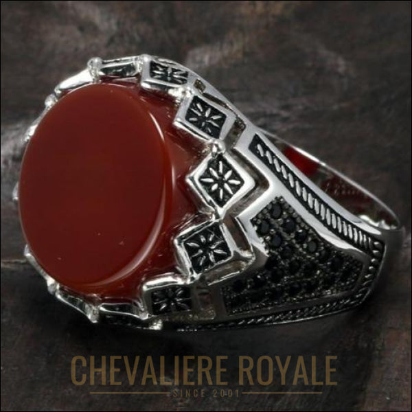 Chevaliere royale homme argent avec pierre agate rouge