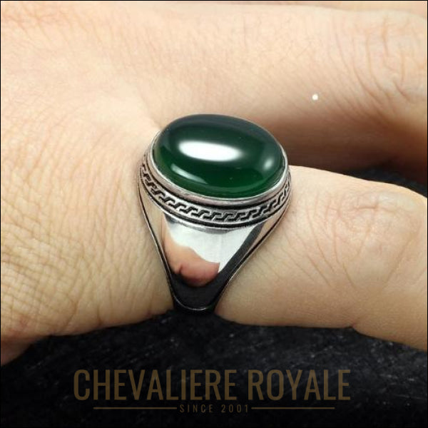 Chevaliere royale homme argent avec pierre naturelle d'onyx ovale fine couleur green