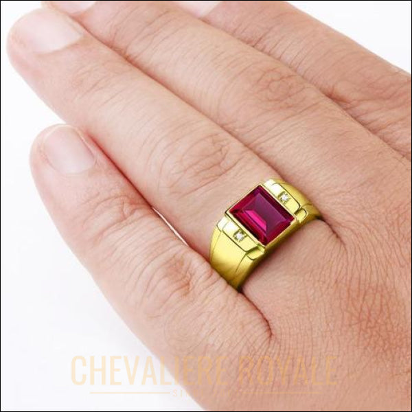 bague-chevaliere-homme-or-jaune-huit-carats-rubis-rouge
