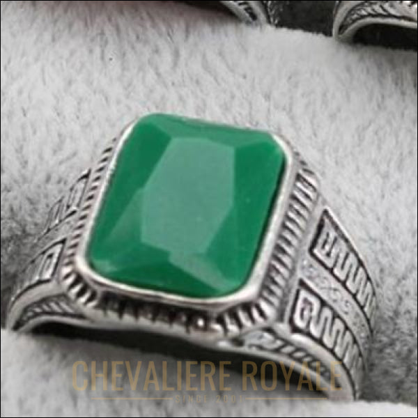 Chevalière royale homme pierre forme carrée en résine vert