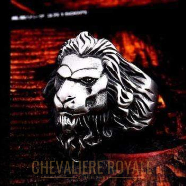Chevaliere royale homme en acier tête de lion style rock design incontournable