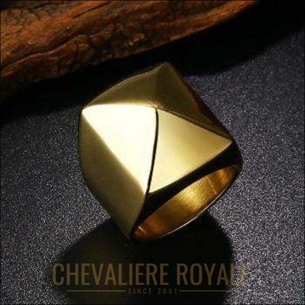 Chevaliere Royale-Bague pour hommes en acier figurée en pyramide Égyptienne couleur or