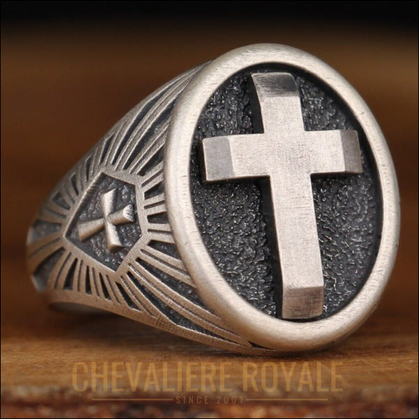 Chevalière Croix Artisanale : Symbole Spirituel d'Exception-Chevaleire Royale - 